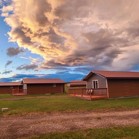 Circle R Motel East Glacier Park Village Exteriér fotografie