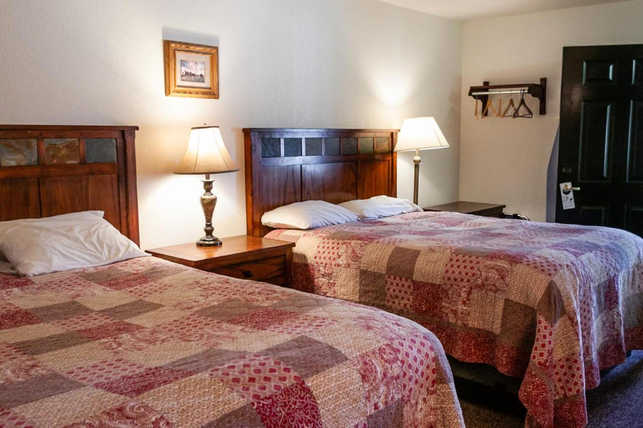 Circle R Motel East Glacier Park Village Pokoj fotografie